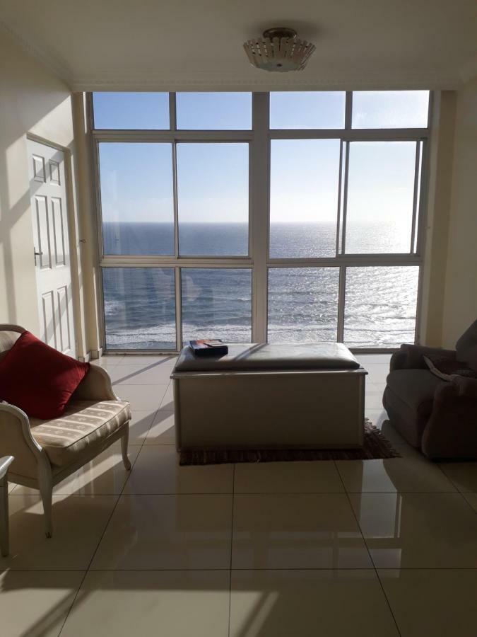 Into The Blue On The Beach Durban Exterior foto